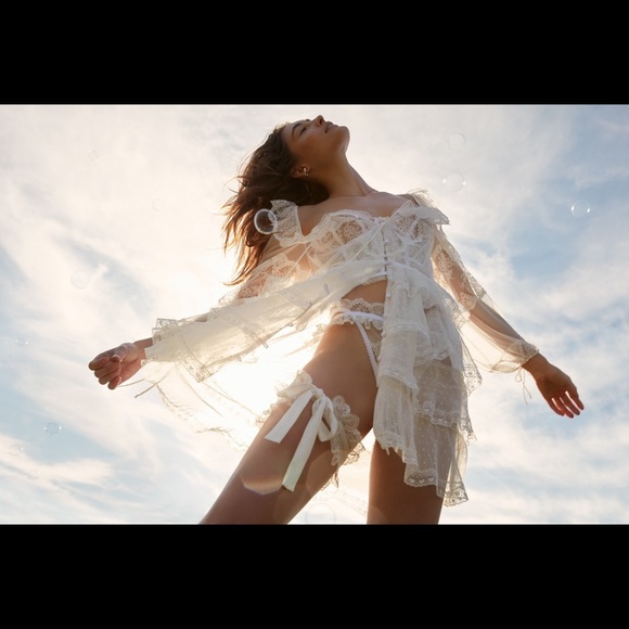 FOR LOVE & LEMONS Forever Robe - Picture 8 of 16